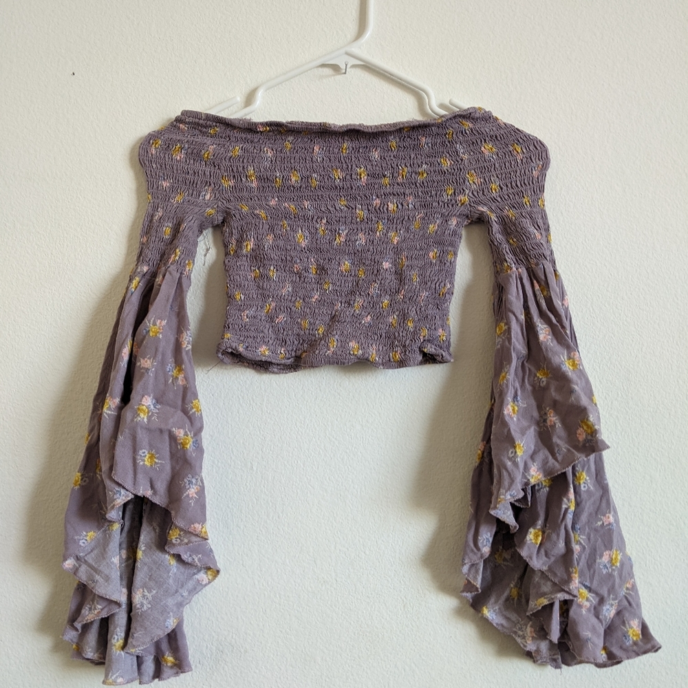 Women's Charlotte Ruse lavender floral peasant crop top long sleeve with flare